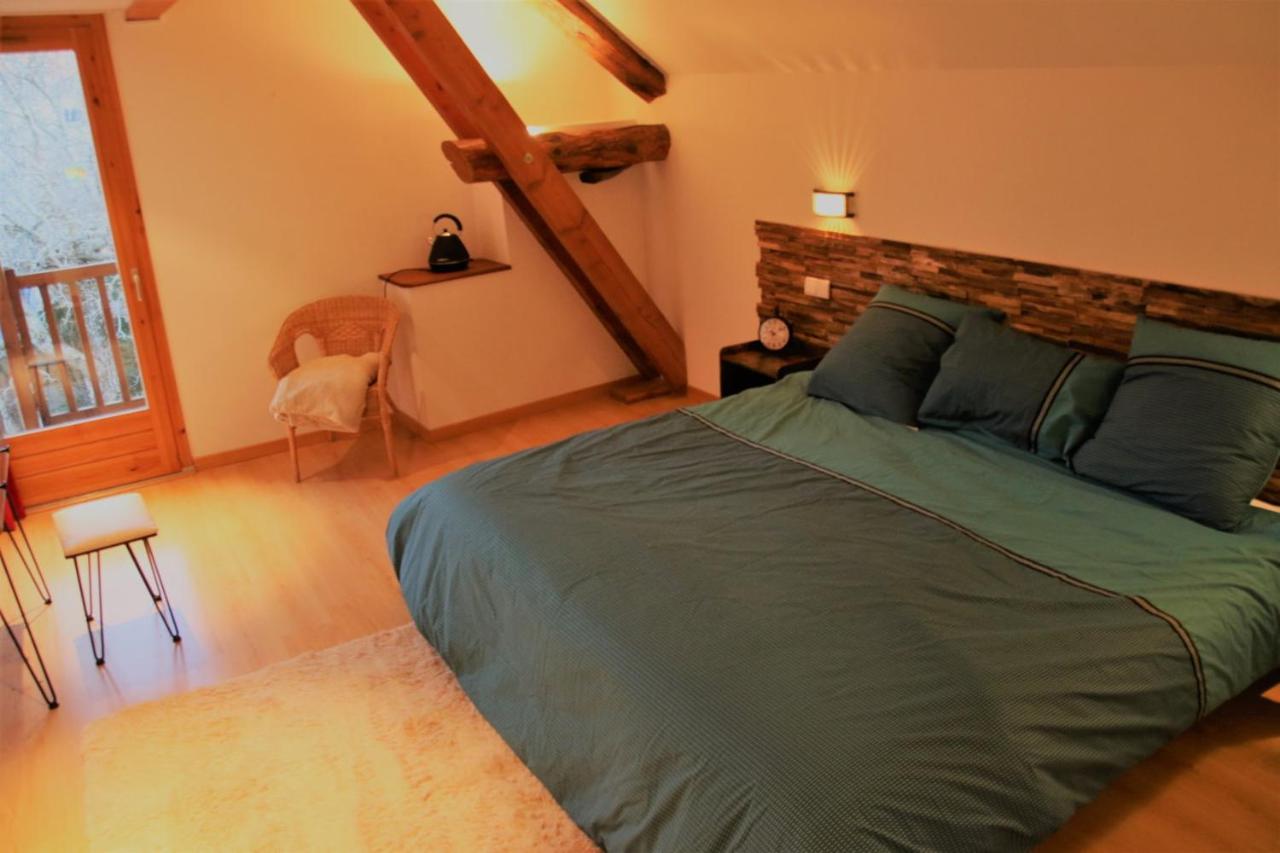 Chambres D'Hotes Les Peschiers Chateauroux-les-Alpes Exteriör bild