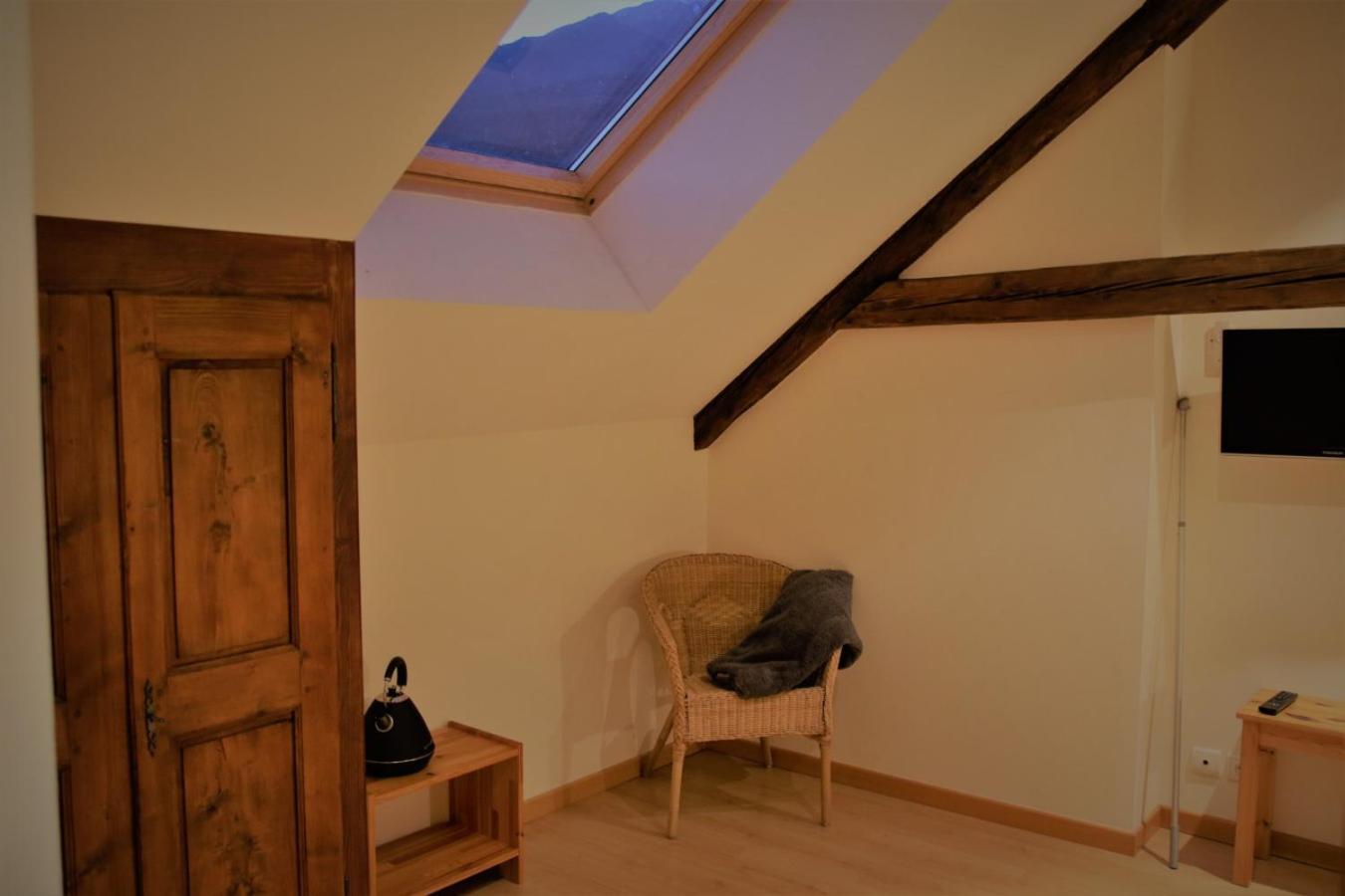 Chambres D'Hotes Les Peschiers Chateauroux-les-Alpes Exteriör bild