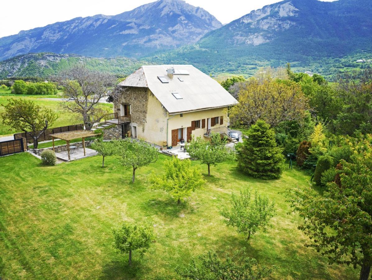 Chambres D'Hotes Les Peschiers Chateauroux-les-Alpes Exteriör bild